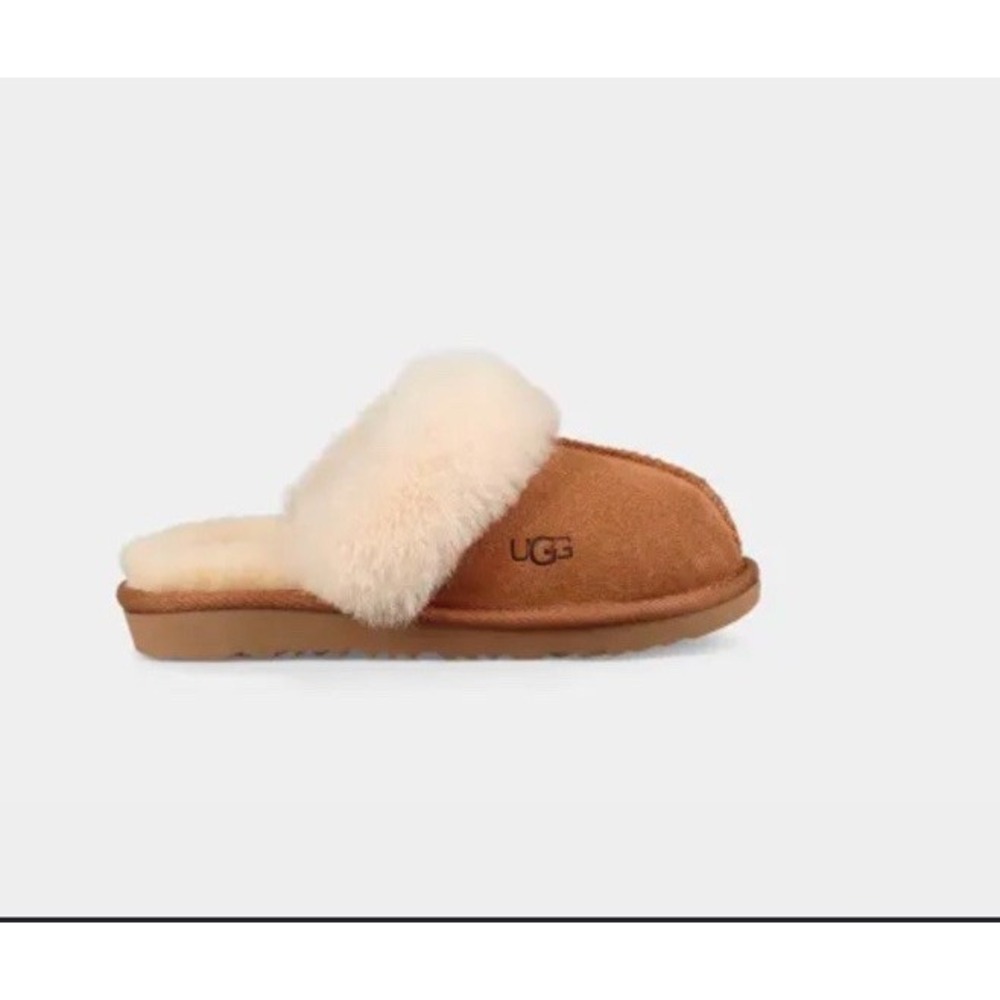 Ugg Girls Kids Cozy 11 Slipper Chestnut 5 Excellent Condition